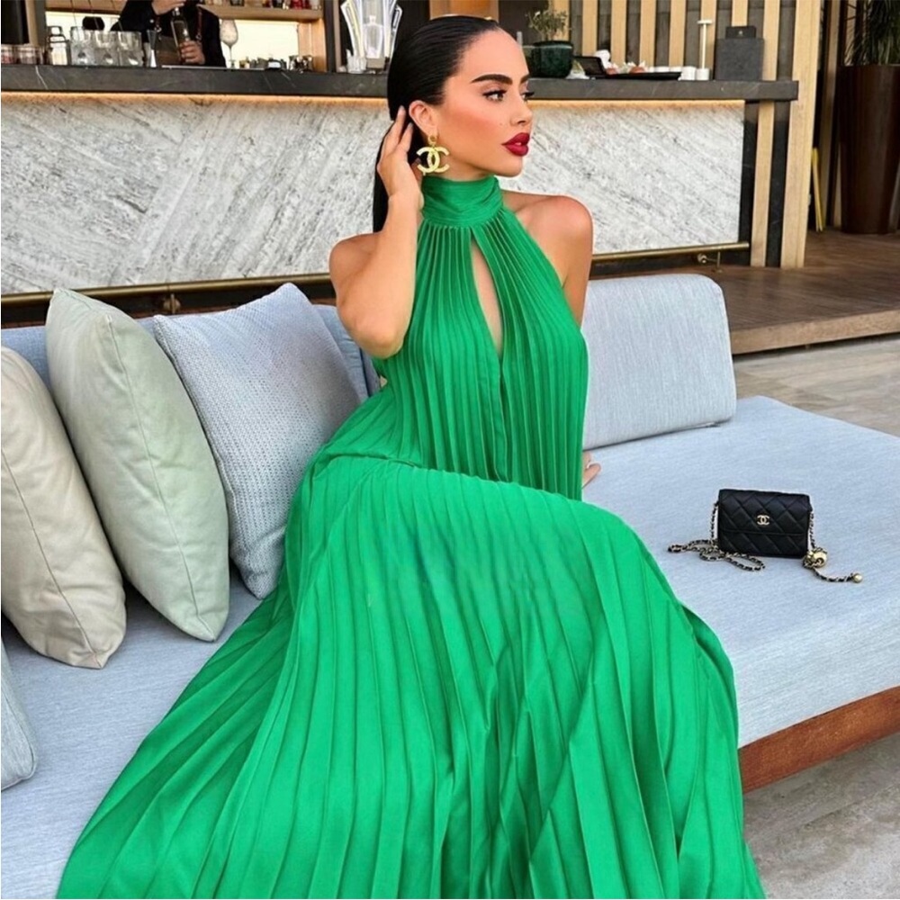 MANGO NWT BLOGGER FAVE Green Pleated Tie Neck Halter Midi Dress Sz 8 - Picture 3 of 17
